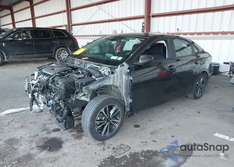 2023 Kia Forte Lxs из США, поврежденный, VIN 3KPF24AD7PE618463